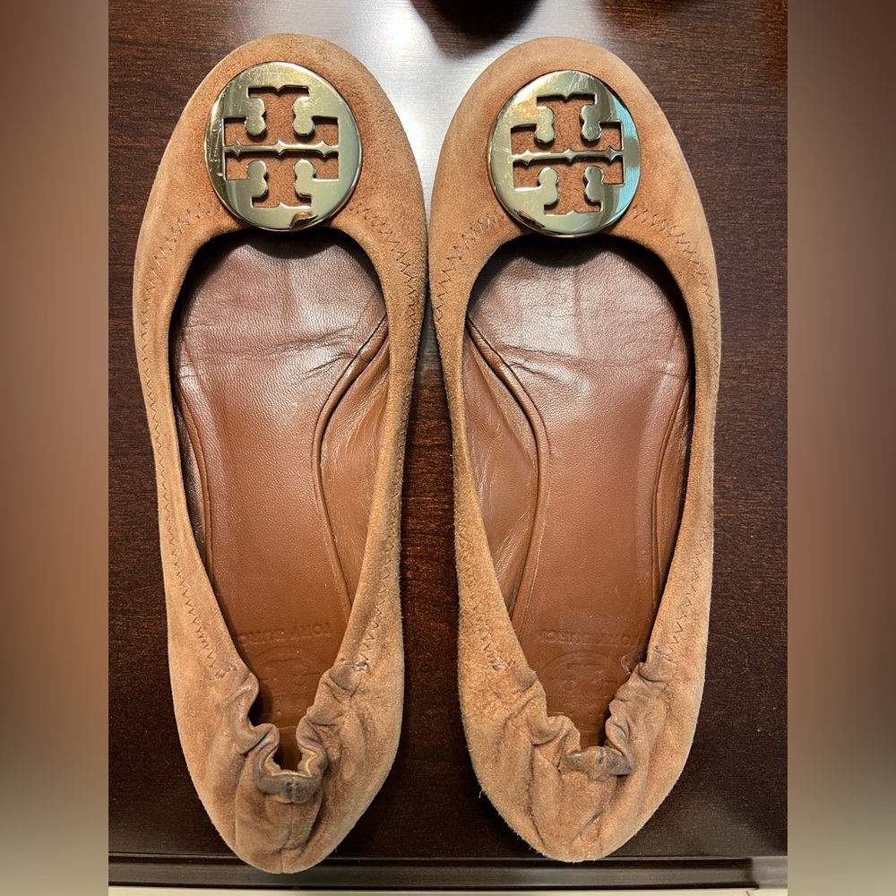 Tory Burch Camel Ballet Flats with Logo Medallion